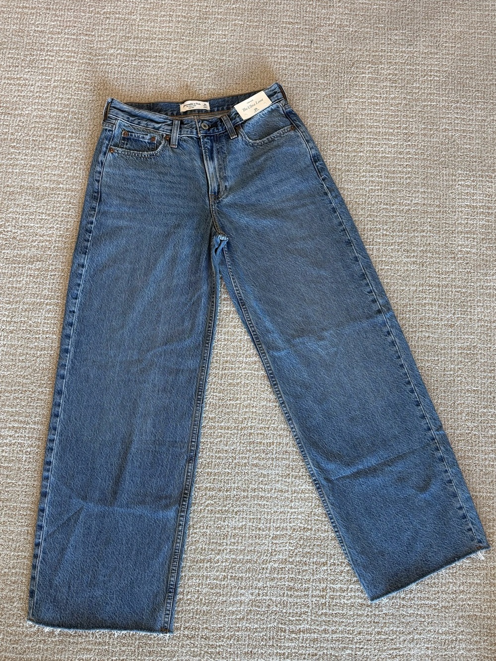 Abercrombie The Ultra Loose Low Rise Jeans (NWT)